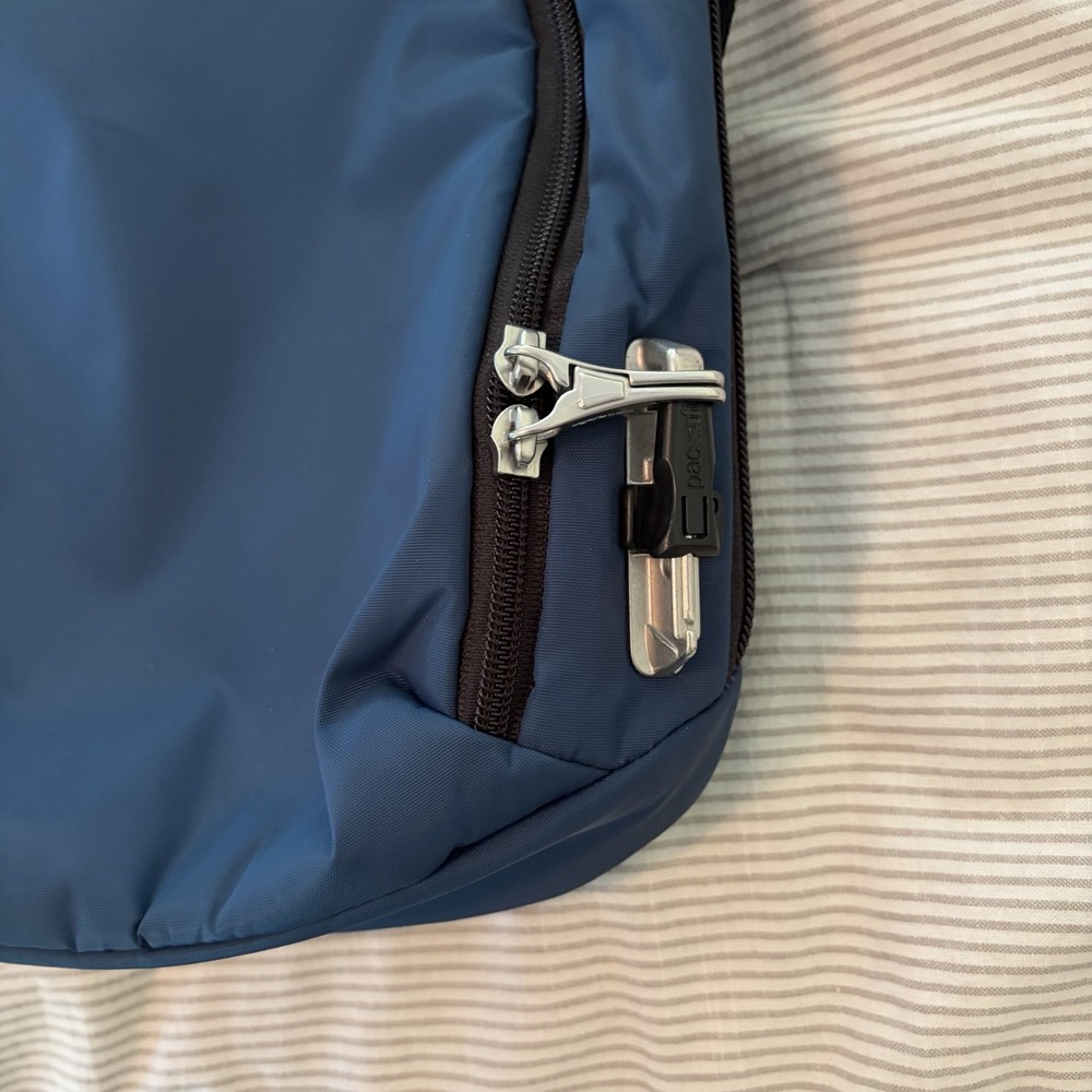 Pacsafe Vibe 325 10 Liter Anti Theft Sling Crossbody Travel Blue Personal Bag - Picture 3 of 12